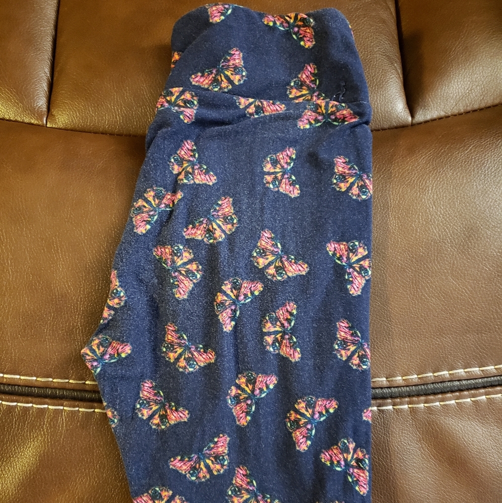 😍Lularoe Butterfly Leggings